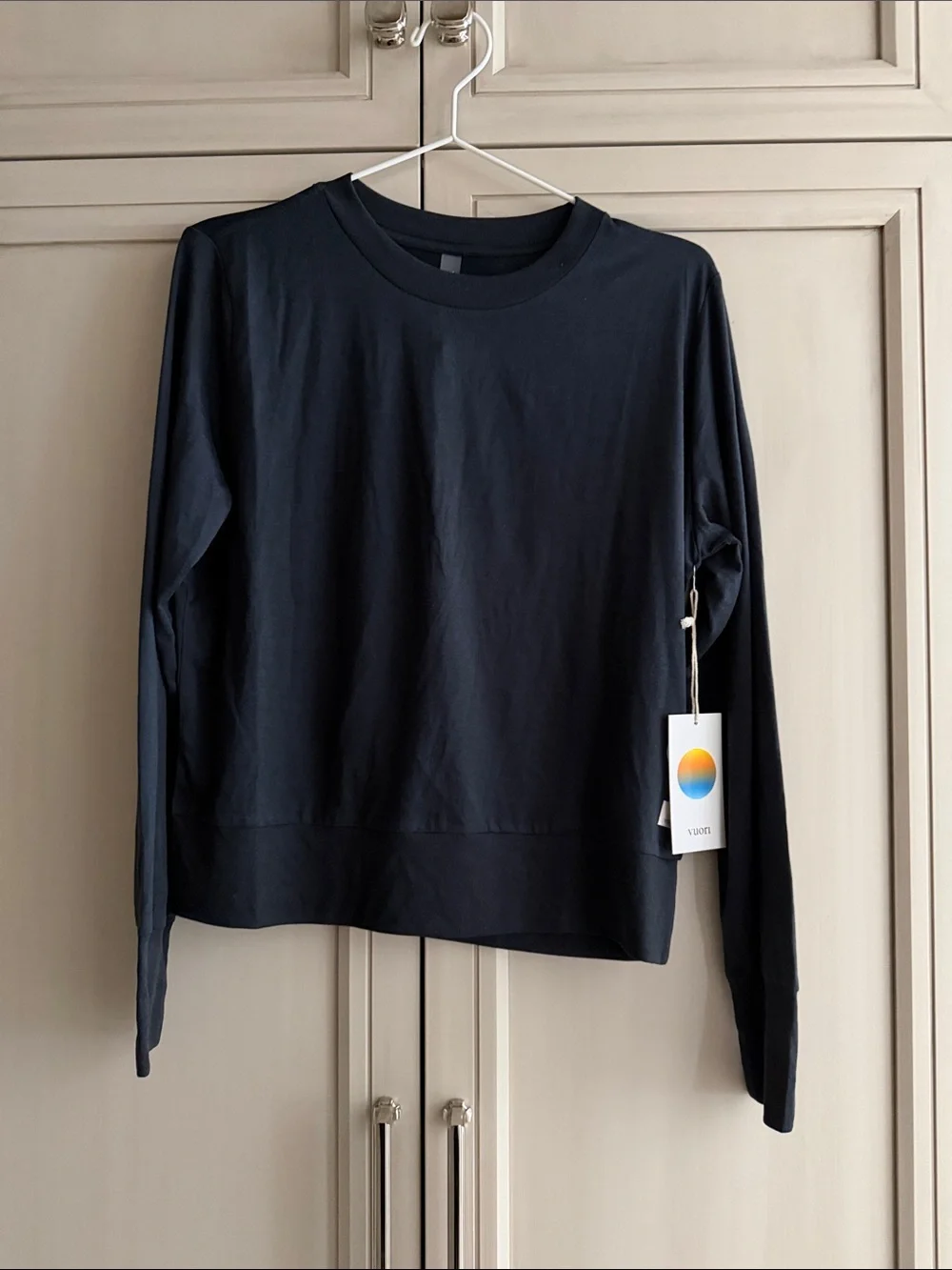 Vuori Black Long-Sleeve Crewneck Shirt - Picture 1 of 3